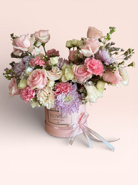 The Signature Bloom Hatbox